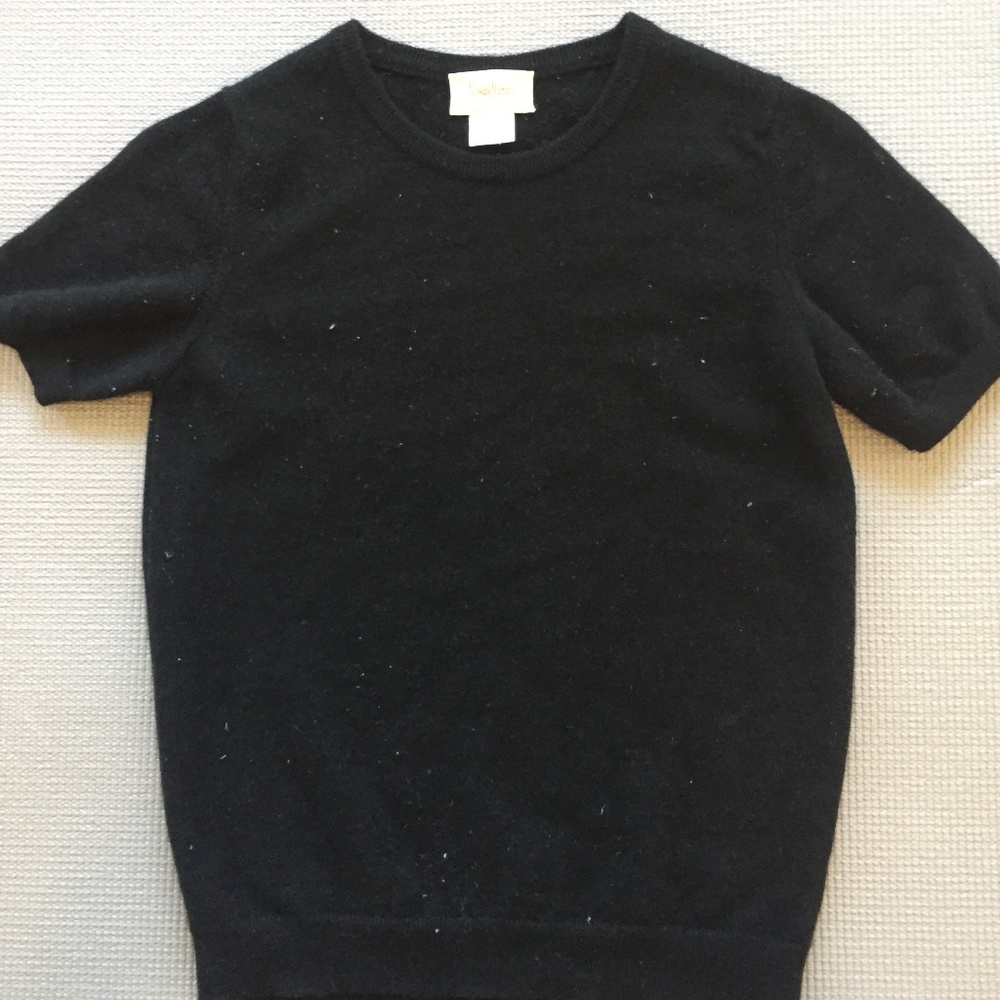 Neiman Marcus vintage black 100% cashmere tee S